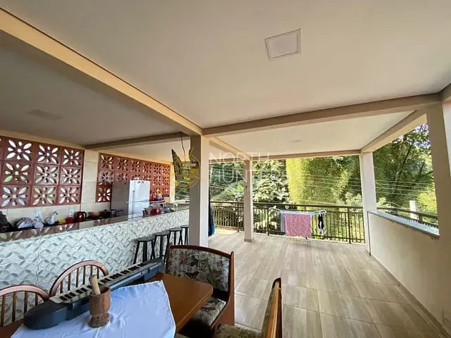 Casa com 149m² 3 quartos e 1 banheiro, à venda, no bairro Boa Vista em Joinville