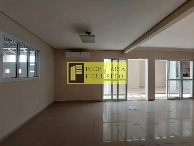 Casa com 285m² 5 quartos e 7 banheiros, à venda, no bairro Roseiral em São José do Rio Preto