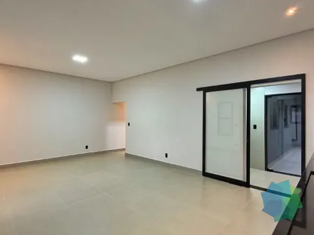 Casa com 152m² 3 quartos e 2 banheiros, à venda ou para alugar, no bairro Lauro Bueno de Camargo em Indaiatuba