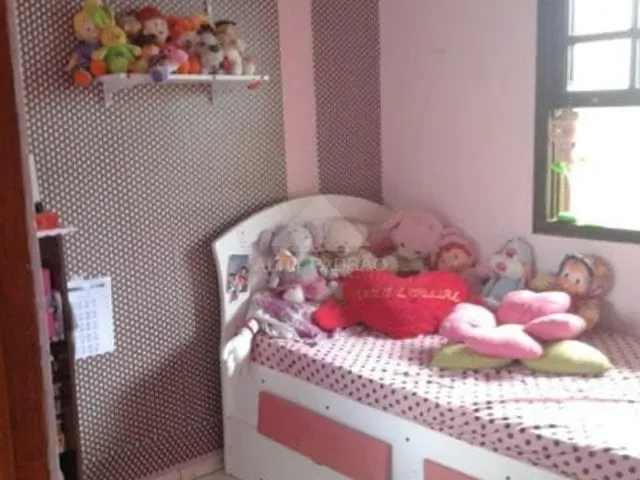 Casa 2 quartos e 1 banheiro, à venda, no bairro Jardim Zaira em Mauá