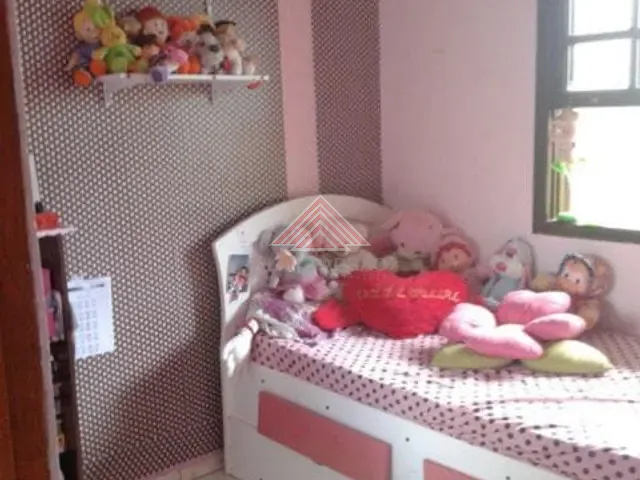 Casa 2 quartos e 1 banheiro, à venda, no bairro Jardim Zaira em Mauá