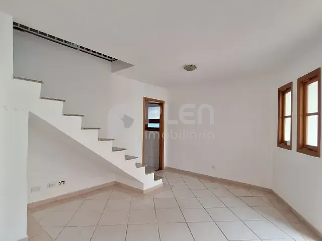 Casa com 95m² 3 quartos e 2 banheiros, à venda, no bairro Vila Mazzei em São Paulo
