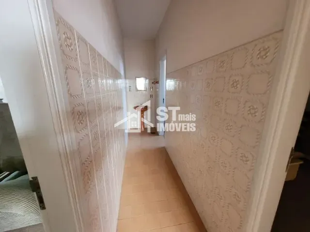 Casa com 107m², à venda, no bairro Centro em Andradas