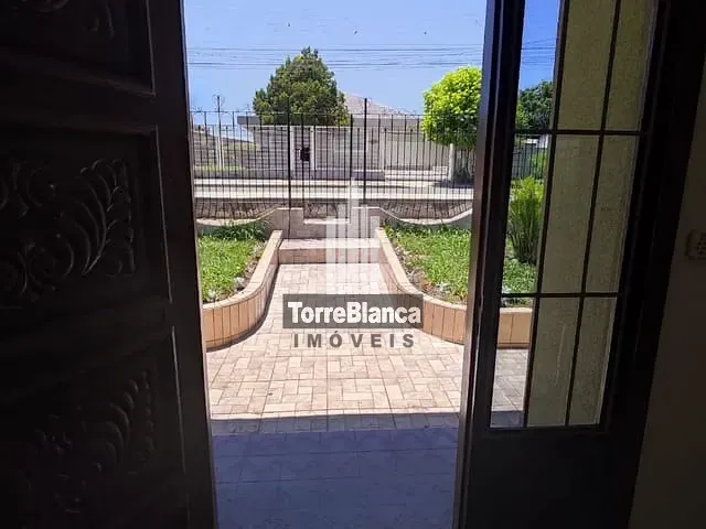 Casa com 495m² 5 quartos e 3 banheiros, à venda, no bairro Nova Rússia em Ponta Grossa