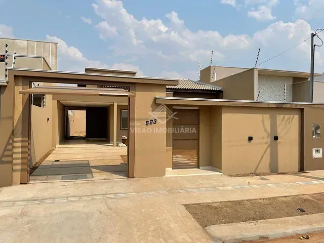 Casa 2 quartos e 1 banheiro, à venda, no bairro Jardim Bougainville em Sinop