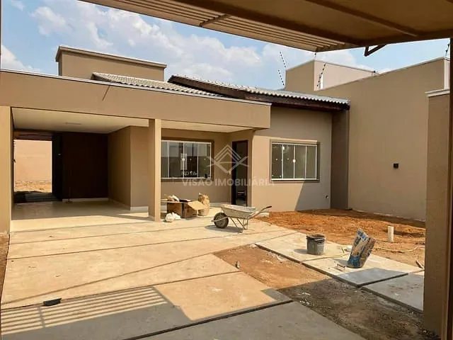 Casa 2 quartos e 1 banheiro, à venda, no bairro Jardim Bougainville em Sinop