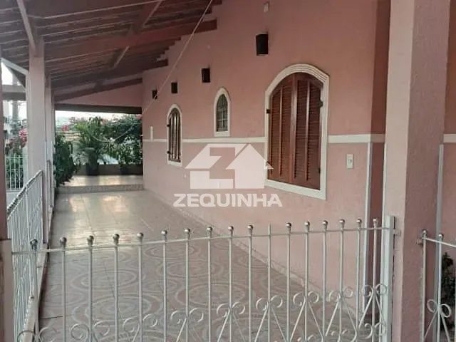 Casa com 180m² 5 quartos e 4 banheiros, à venda, no bairro Conj. Metalurgicos em Osasco