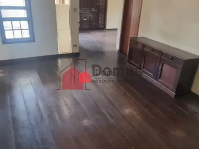 Casa à venda, no bairro Jardim Rosely em Pindamonhangaba