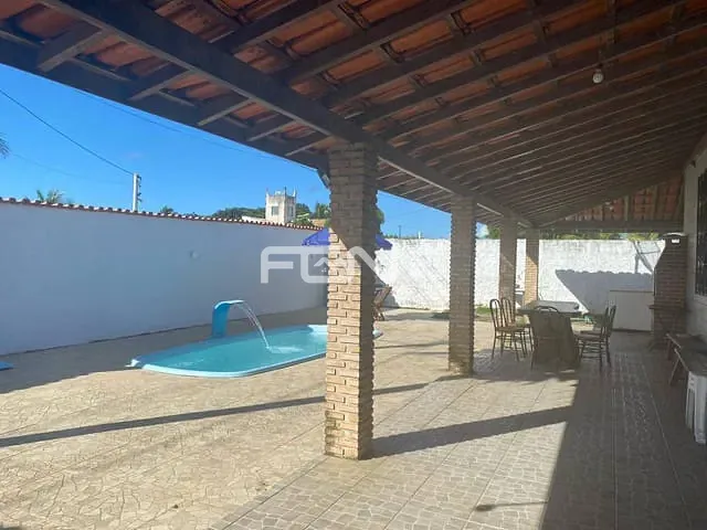 Casa 3 quartos e 3 banheiros, para alugar, no bairro Arembepe (Abrantes) em Camaçari