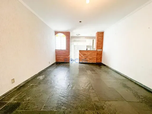 Casa com 269m² 3 quartos e 3 banheiros, à venda ou para alugar, no bairro Vila Municipal em Jundiaí