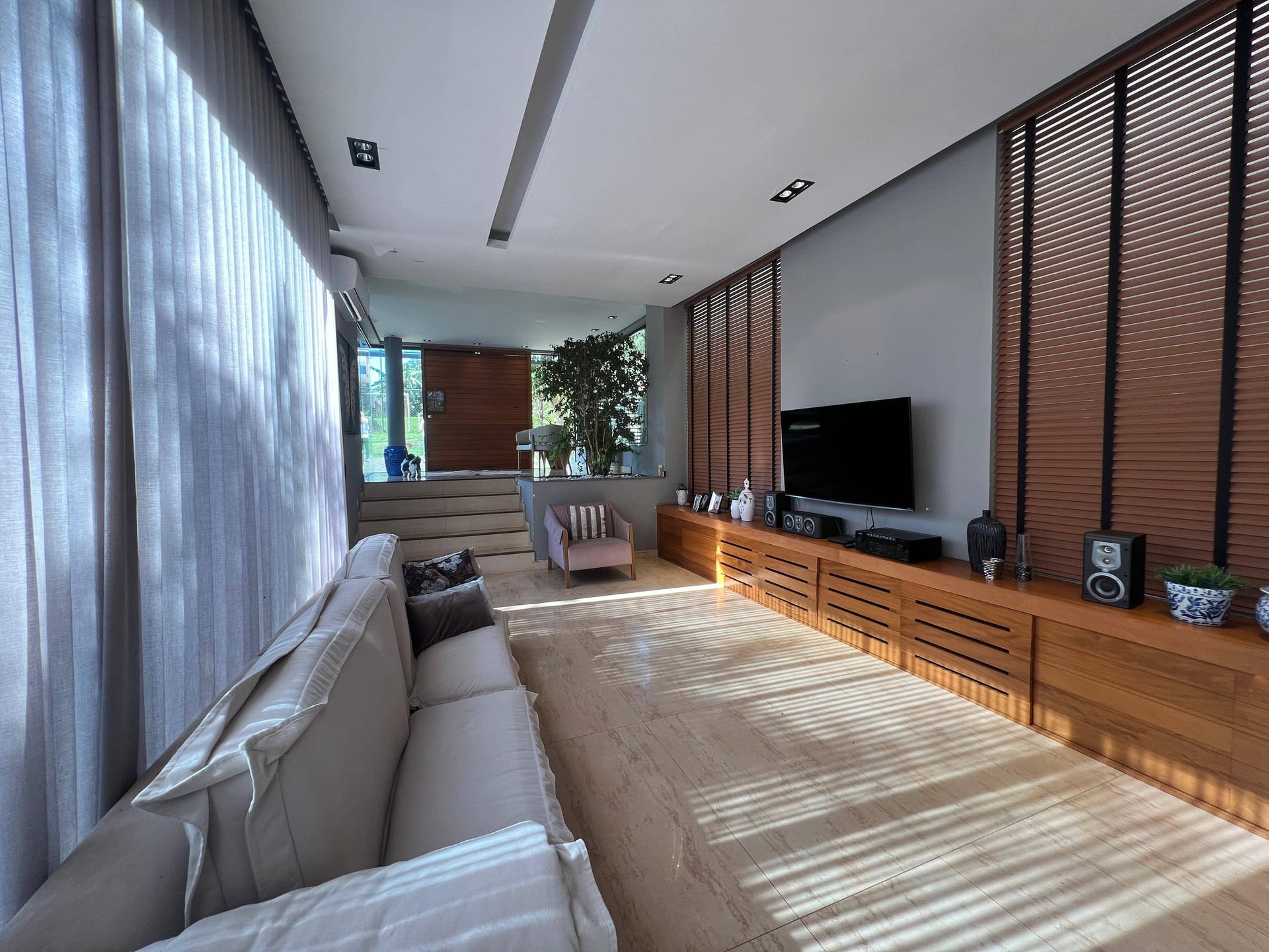 Casa, 3 quartos, 229 m² - Foto 3