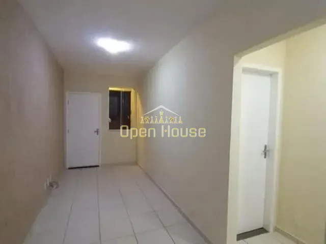 Casa com 330m² 2 quartos e 1 banheiro, à venda, no bairro Belmonte em Volta Redonda