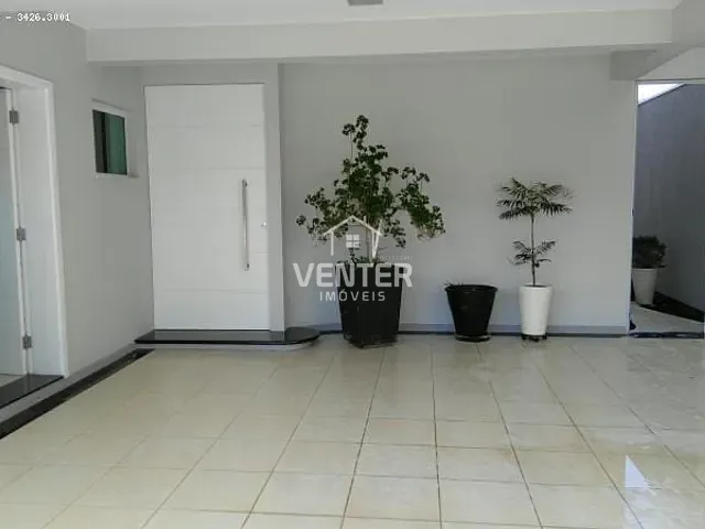 Casa com 330m² 3 quartos e 6 banheiros, à venda, no bairro Condomínio Village Taubaté em Taubaté