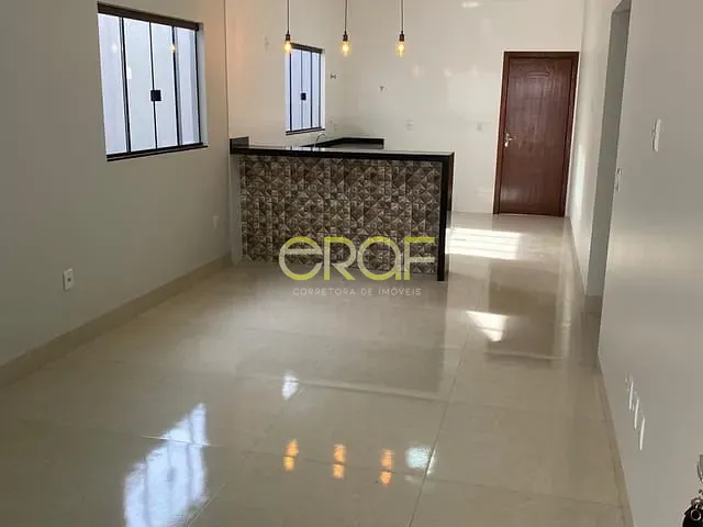 Casa com 300m² 3 quartos e 2 banheiros, à venda, no bairro Parque da Colina I em Formosa
