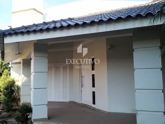 Casa 3 quartos e 3 banheiros, para alugar, no bairro Centro em Arroio do Meio