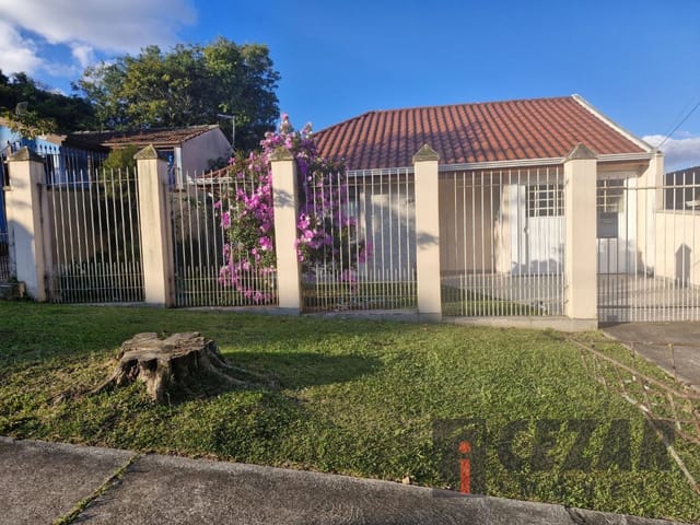Casa com 225m² 3 quartos e 1 banheiro, à venda, no bairro Bairro Alto em Curitiba
