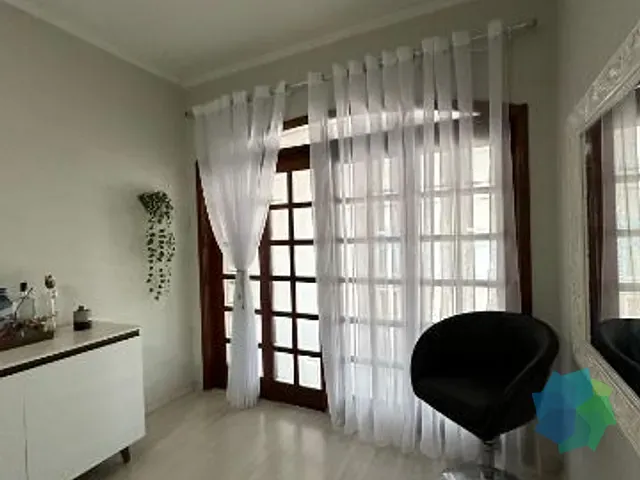 Casa com 160m² 3 quartos e 2 banheiros, à venda, no bairro Distrito Industrial em Salto