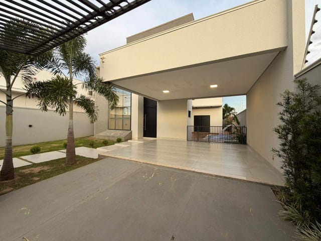 Casa com 360m² 3 quartos e 1 banheiro, à venda, no bairro Residencial Paris em Sinop
