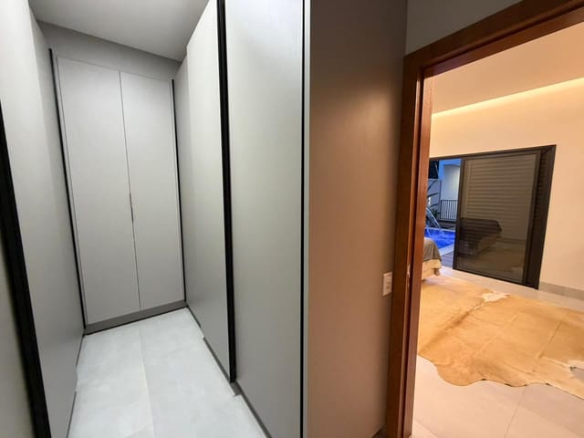 Casa com 360m² 3 quartos e 1 banheiro, à venda, no bairro Residencial Paris em Sinop