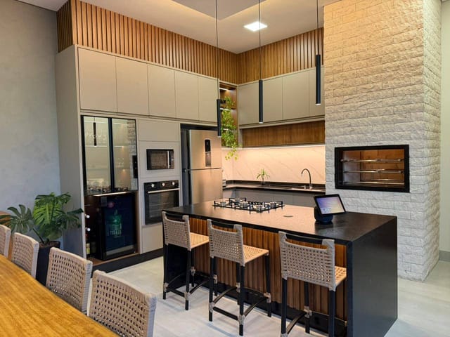 Casa com 360m² 3 quartos e 1 banheiro, à venda, no bairro Residencial Paris em Sinop