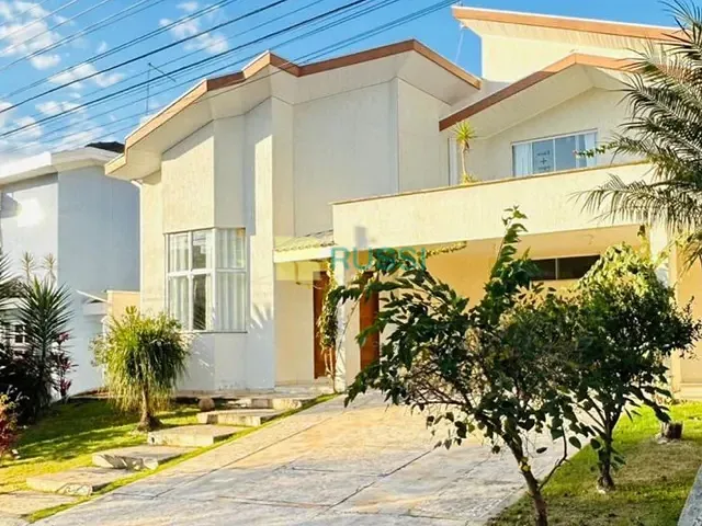 Casa com 350m² 3 quartos e 3 banheiros, à venda, no bairro Villa Branca em Jacareí