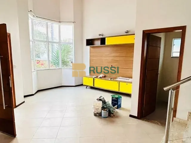 Casa com 350m² 3 quartos e 3 banheiros, à venda, no bairro Villa Branca em Jacareí