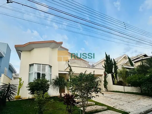 Casa com 350m² 3 quartos e 3 banheiros, à venda, no bairro Villa Branca em Jacareí