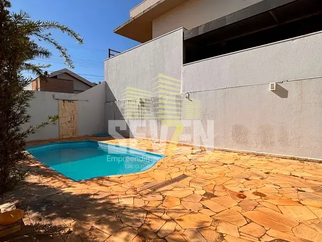Casa com 450m² 2 quartos e 2 banheiros, à venda ou para alugar, no bairro Residencial Lago Sul em Bauru