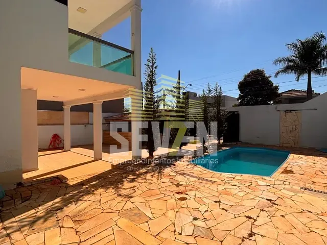 Casa com 450m² 2 quartos e 2 banheiros, à venda ou para alugar, no bairro Residencial Lago Sul em Bauru