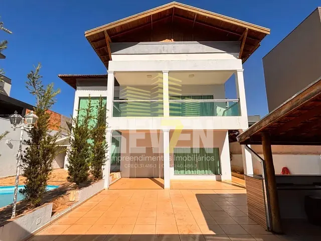 Casa com 450m² 2 quartos e 2 banheiros, à venda ou para alugar, no bairro Residencial Lago Sul em Bauru