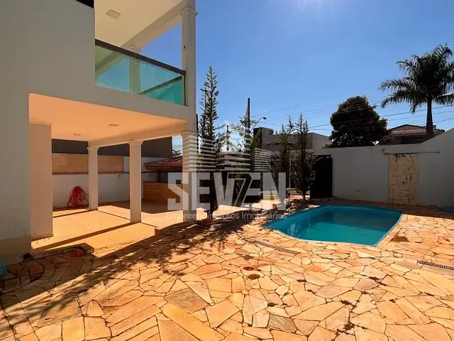 Casa com 450m² 2 quartos e 2 banheiros, à venda, no bairro Residencial Lago Sul em Bauru