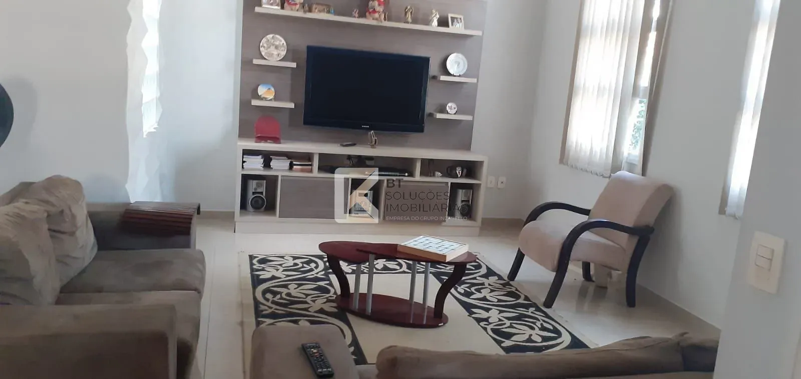 Casa, 3 quartos, 220 m² - Foto 2