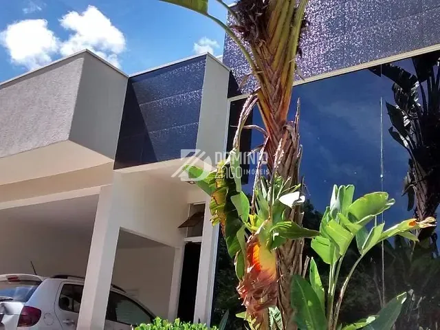 Casa com 360m² 4 quartos e 4 banheiros, à venda, no bairro Jardim do Lago em Uberaba
