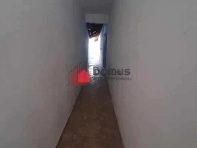 Casa à venda, no bairro Vila São Benedito em Pindamonhangaba
