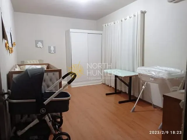 Casa com 325m² 4 quartos e 3 banheiros, à venda, no bairro Pirabeiraba (Pirabeiraba) em Joinville