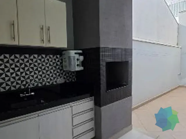 Casa com 175m² 3 quartos e 2 banheiros, para alugar, no bairro Centro em Salto