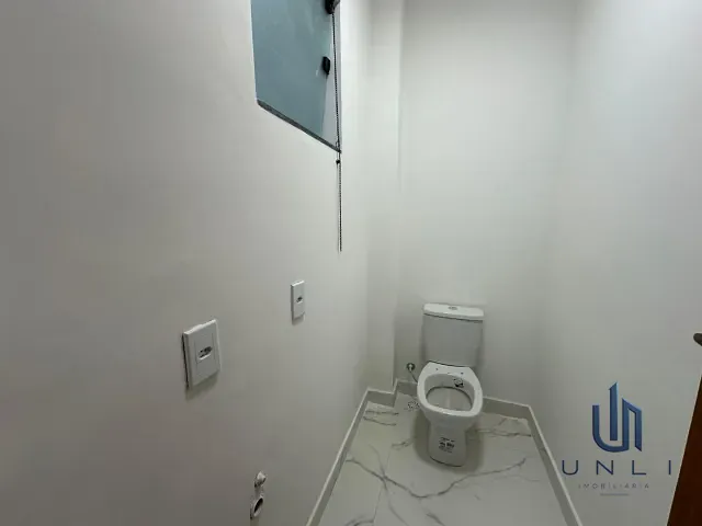 Casa 3 quartos e 2 banheiros, à venda, no bairro Roma em Volta Redonda