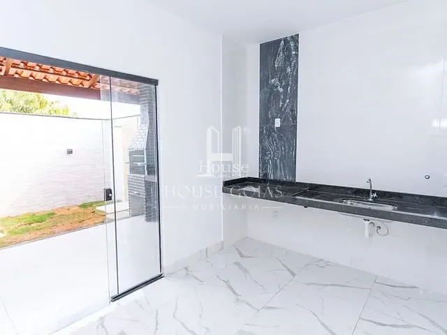 Casa com 120m² 3 quartos e 2 banheiros, à venda, no bairro Condomínio das Esmeraldas em Goiânia