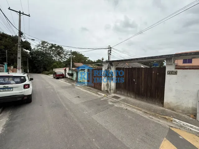Casa 1 quarto e 1 banheiro, para alugar, no bairro São José do Imbassaí em Maricá