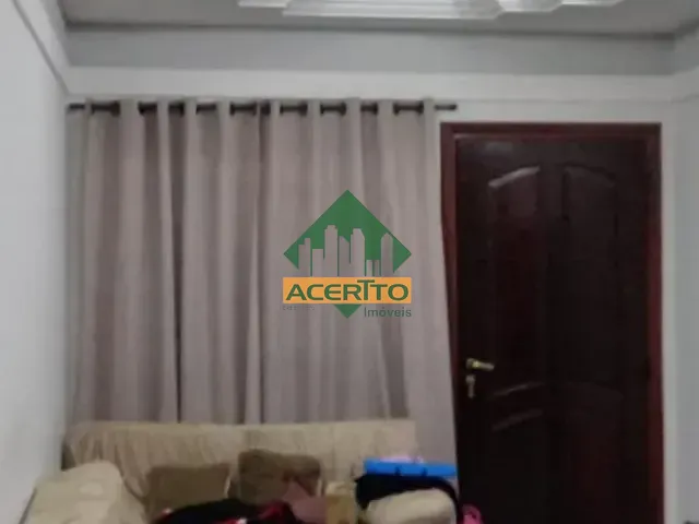 Casa com 250m² 3 quartos e 2 banheiros, à venda, no bairro Conjunto Habitacional José Saran em Araçatuba