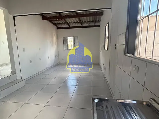 Casa com 50m² 1 quarto e 1 banheiro, para alugar, no bairro Novo Osasco em Osasco
