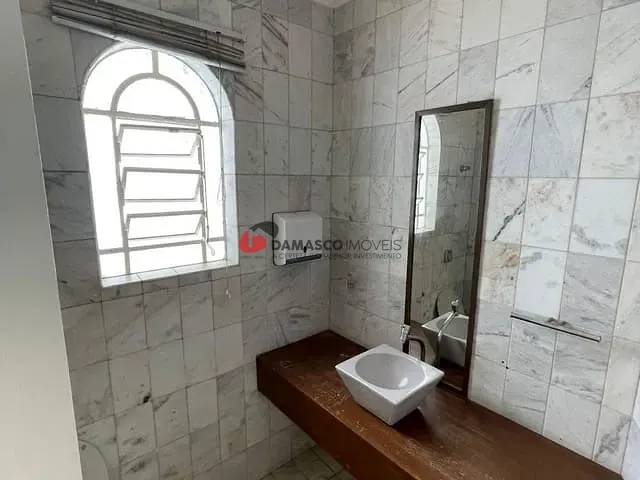 Casa com 270m² 3 quartos e 1 banheiro, para alugar, no bairro Oswaldo Cruz em São Caetano do Sul