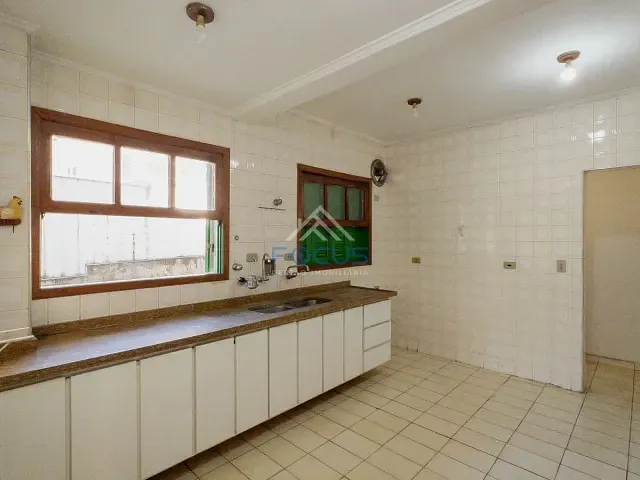 Casa com 375m² 3 quartos e 2 banheiros, à venda, no bairro Chácara Pavoeiro em Cotia