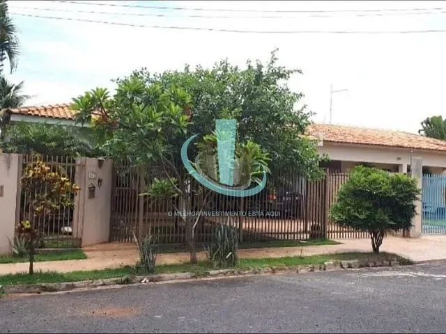 Casa com 422m² 3 quartos e 3 banheiros, à venda, no bairro VILA SEDENHO em ARARAQUARA