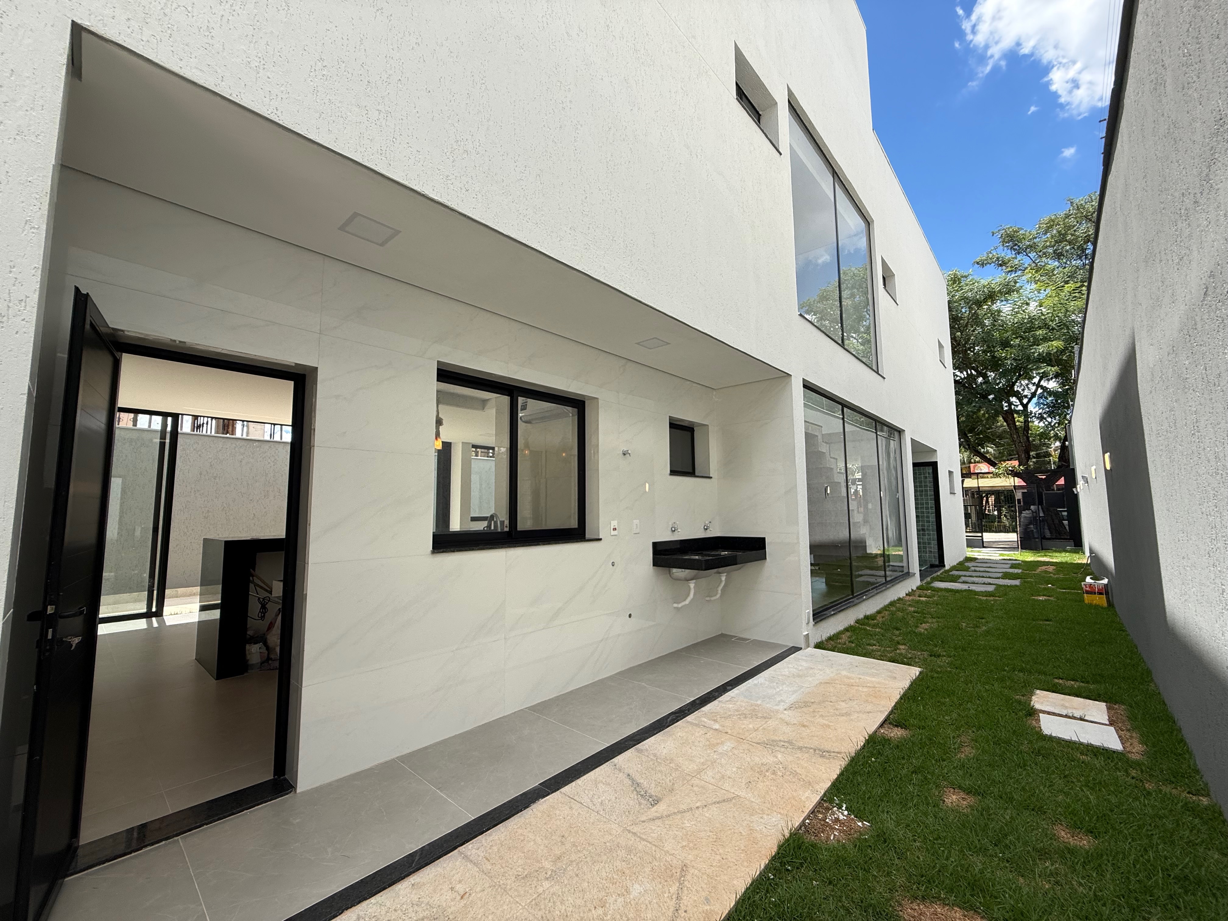 Casa, 4 quartos, 266 m² - Foto 33