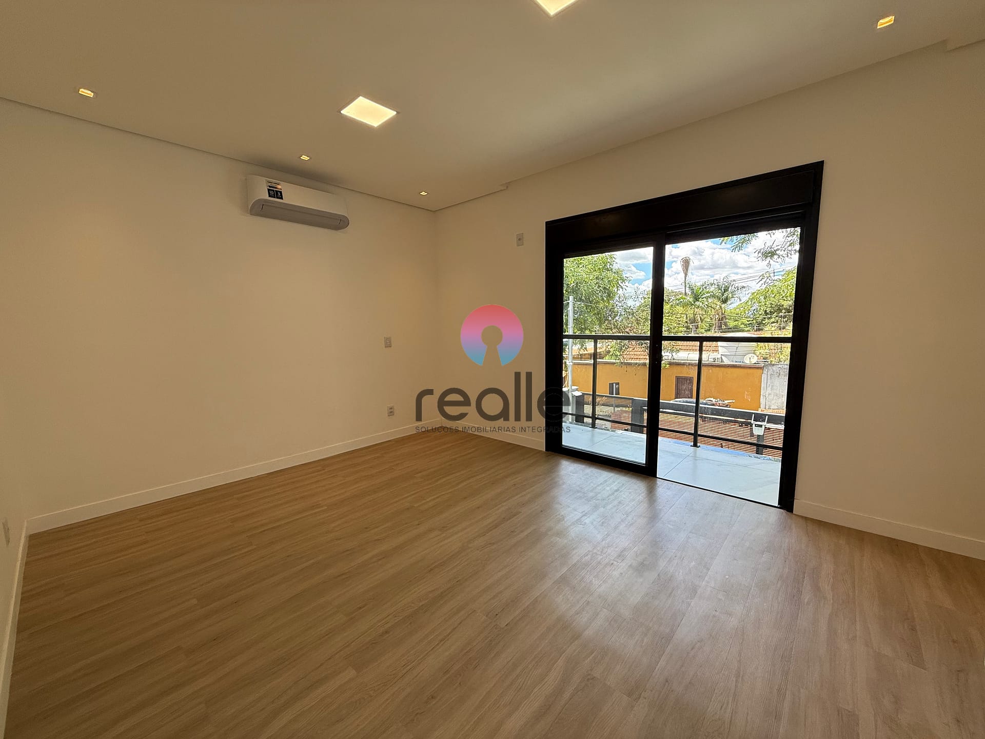 Casa, 4 quartos, 266 m² - Foto 19