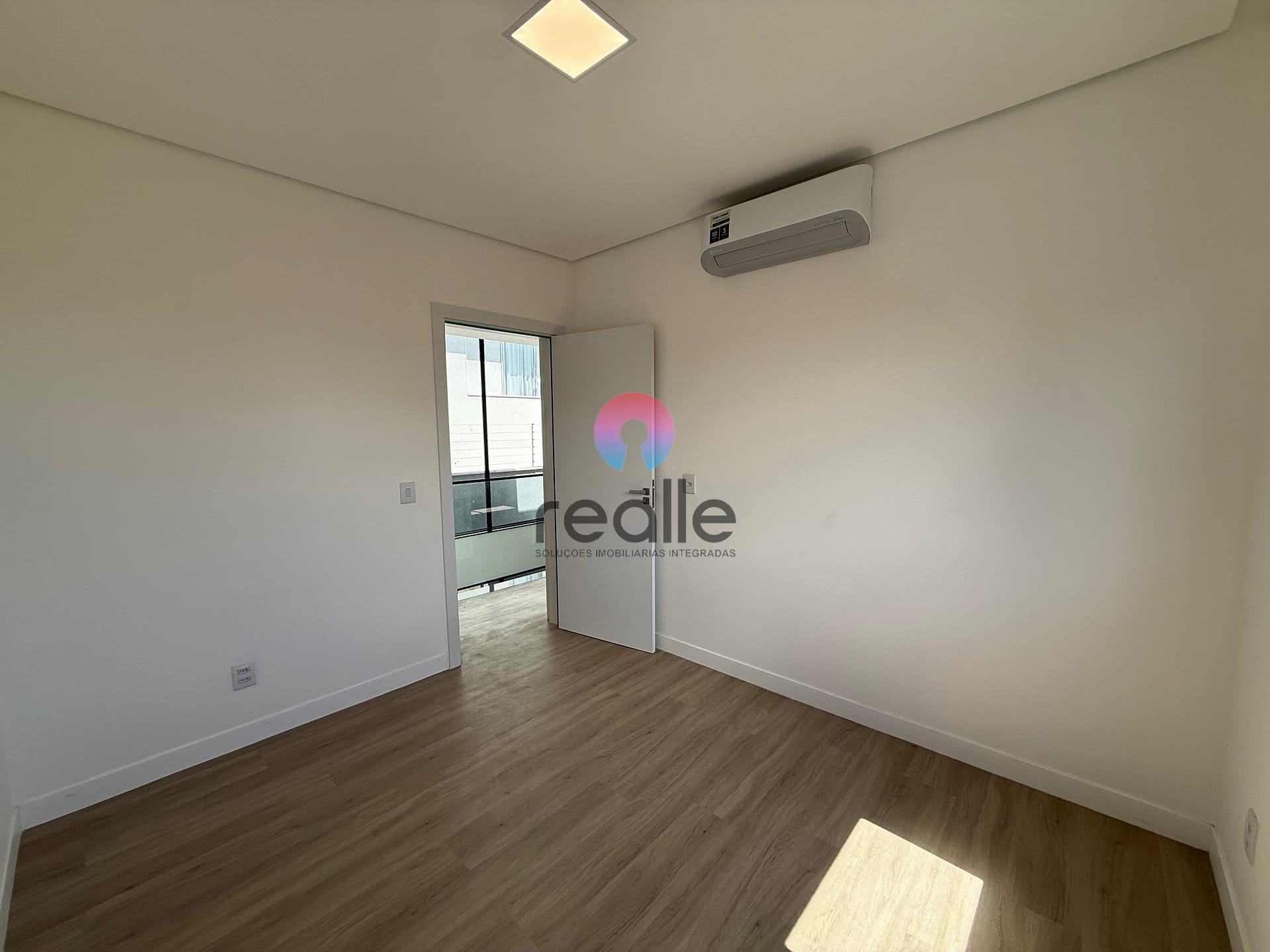 Casa, 4 quartos, 266 m² - Foto 28