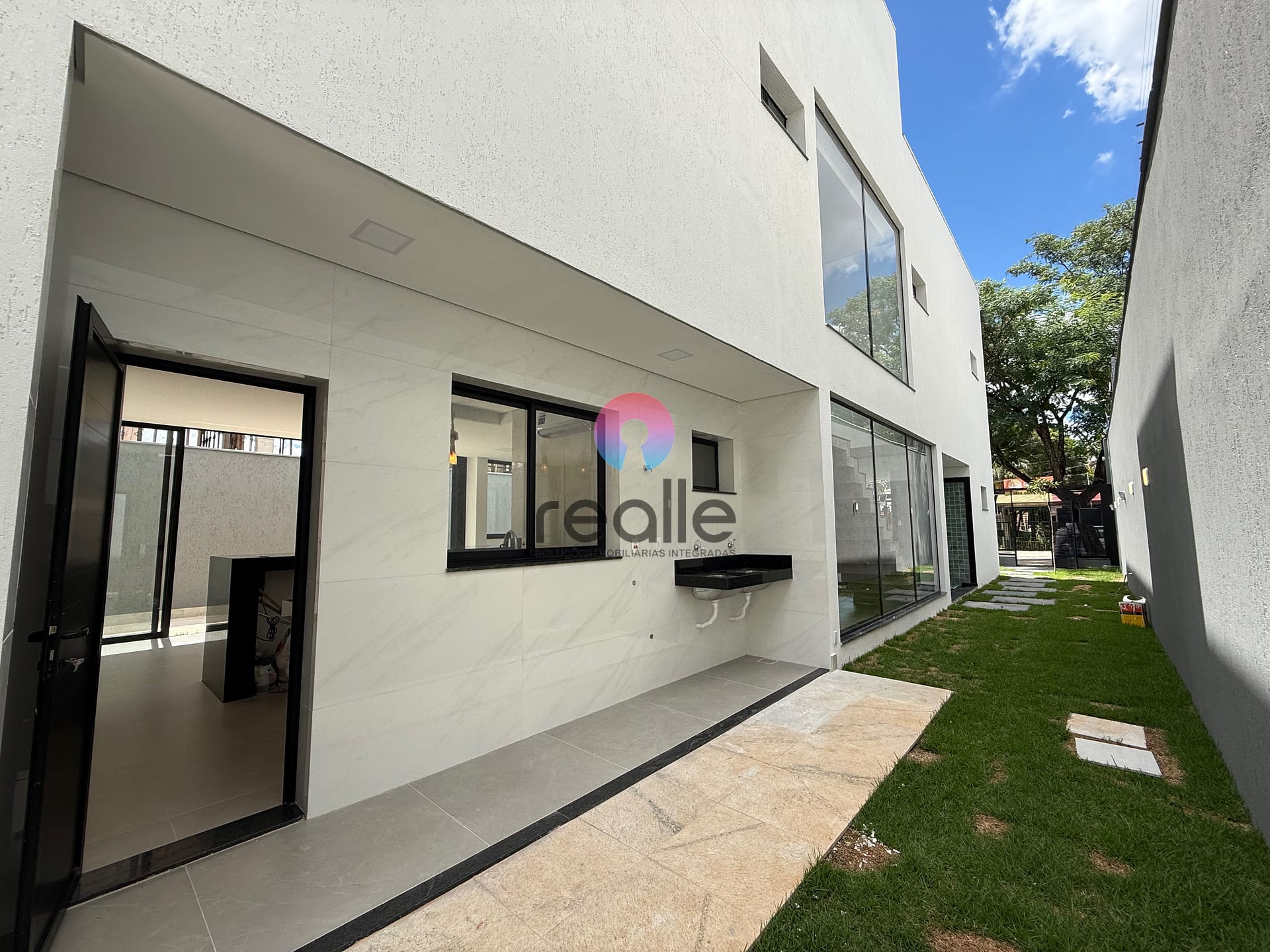 Casa, 4 quartos, 266 m² - Foto 33