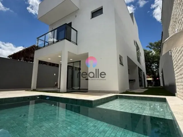 Casa com 360m² 4 quartos e 6 banheiros, à venda, no bairro Trevo em Belo Horizonte