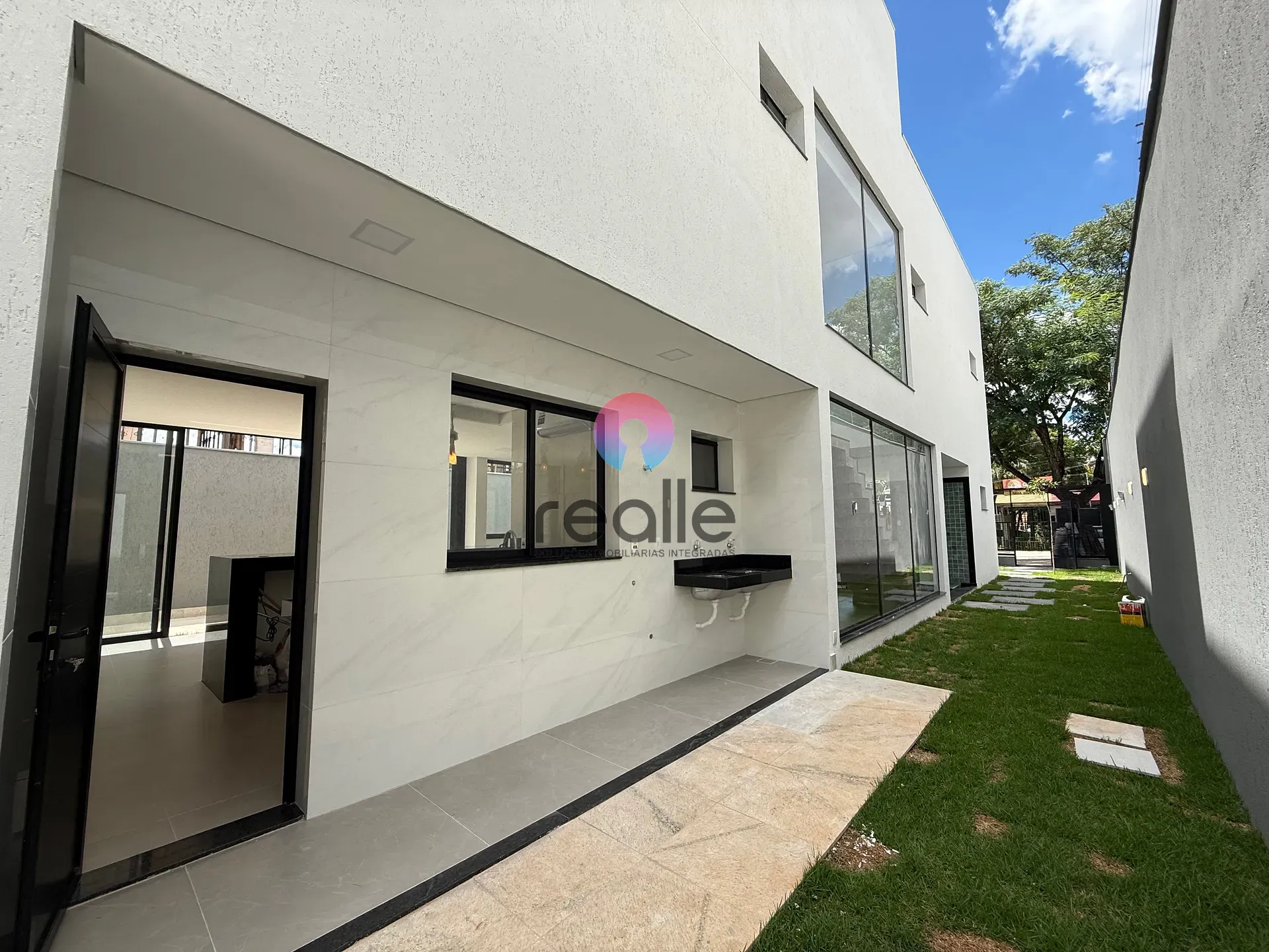 Casa, 4 quartos, 266 m² - Foto 33